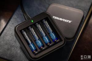TENAVOLTS 4- AA Lithium Voltage Regulating Batteries with micro USB Charger